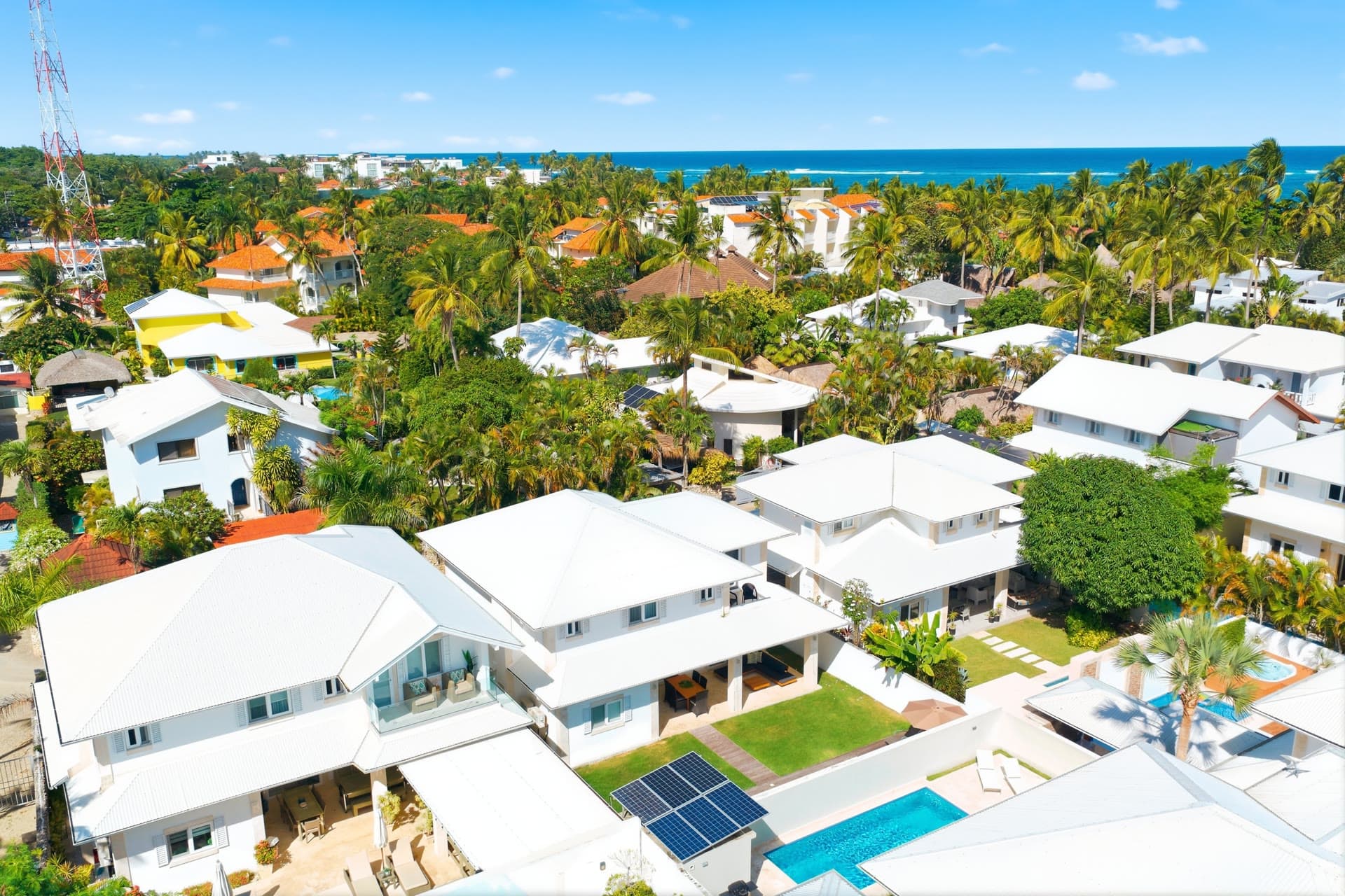 The Azura Residence thumbnail 19